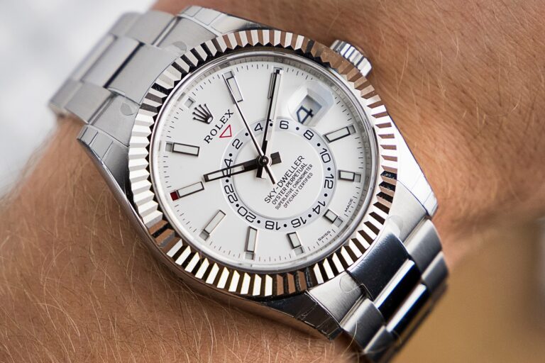 3 Essential Factors To Consider Before Purchasing A Rolex